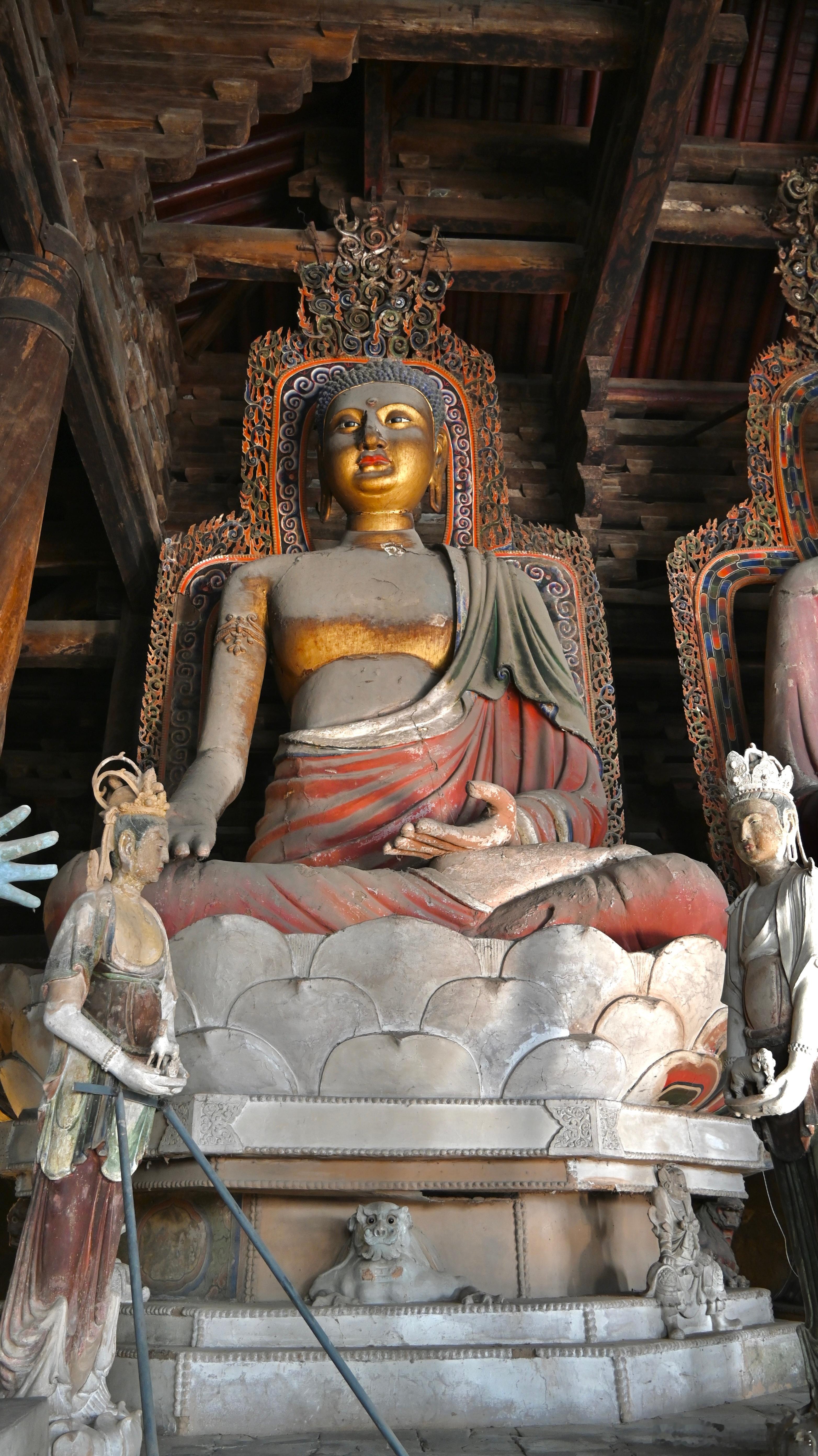 奉国寺大雄殿过去七佛，辽代彩塑。#古建筑[超话]##历史# ​​​