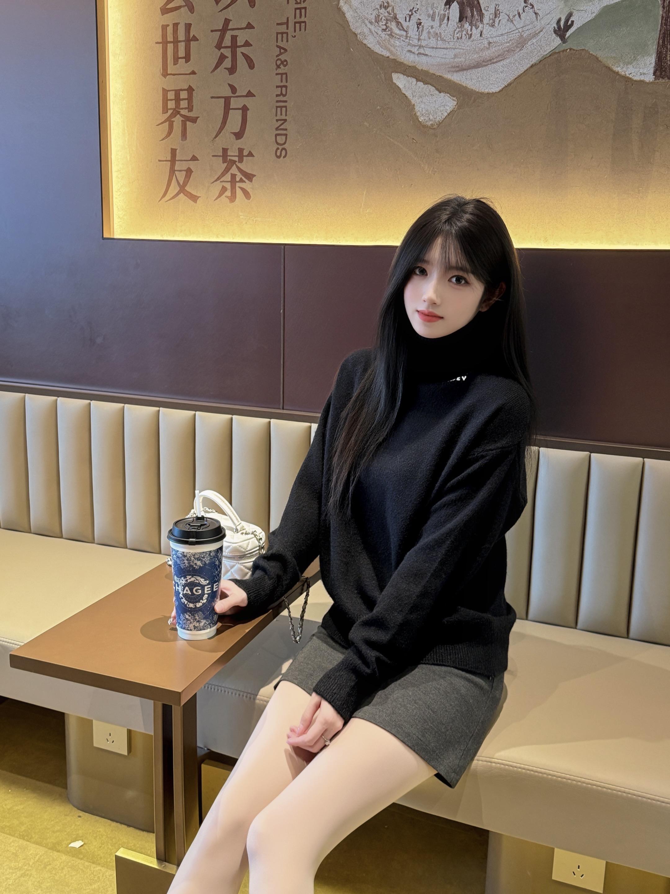 喝个下午茶☕。