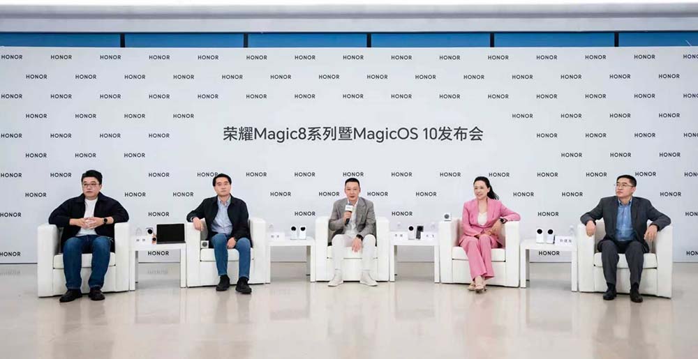 AI手機到底該往哪走？榮耀先蘋果一步找到新解