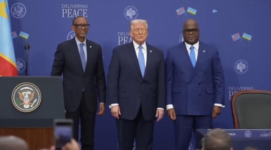 马克龙在成都期间，还关注着刚果和卢旺达两个国家的最新情况！
12月5日，马克龙在