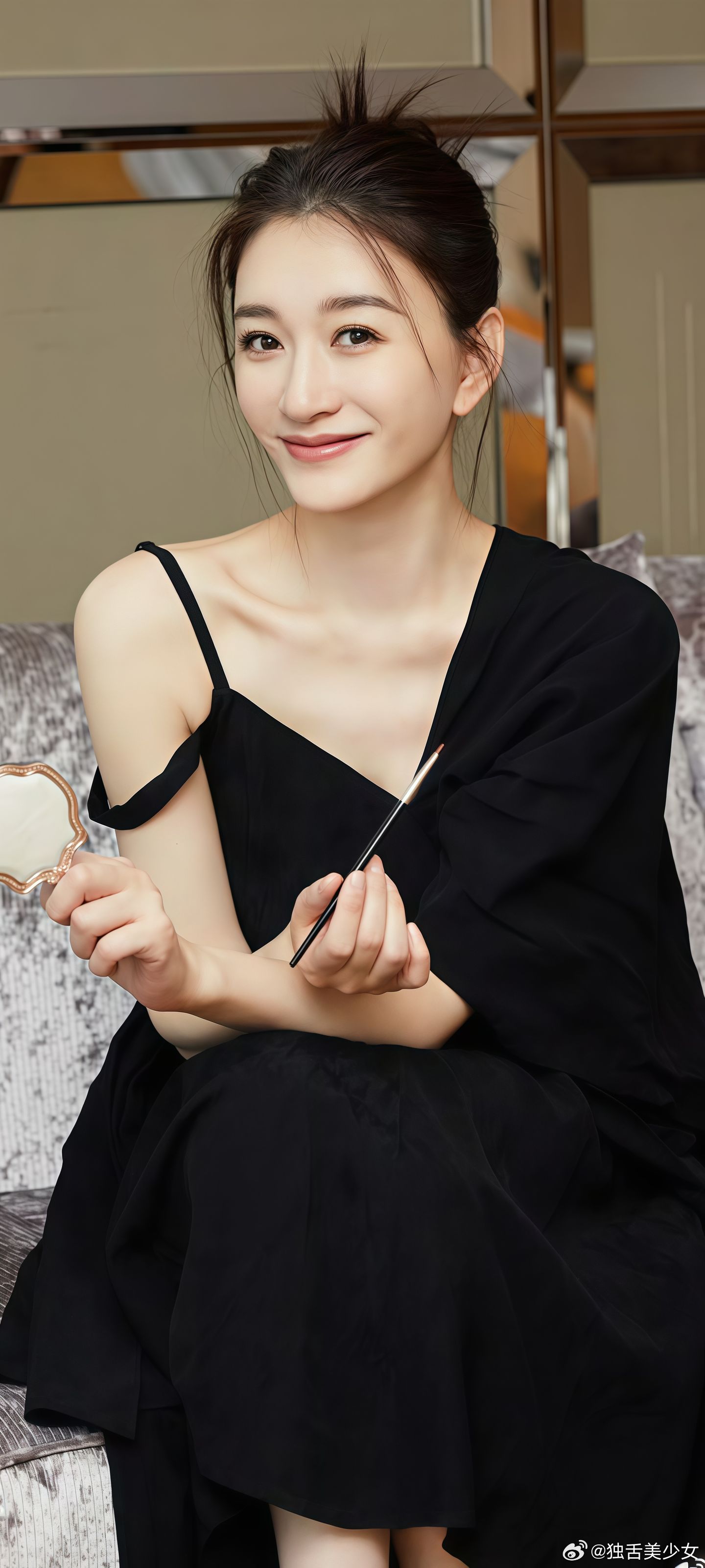 李小冉也微醺了乘风2026 李小冉凭借随性自在的状态圈粉无数，幽默又真实的气质自