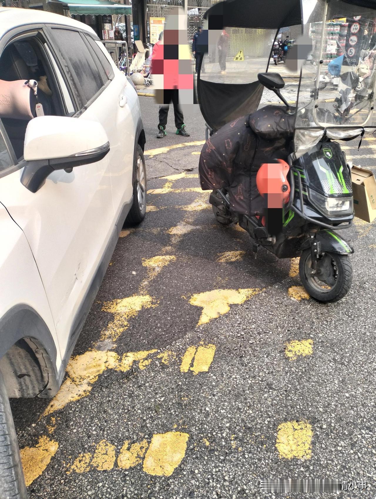 晒图笔记大赛2026新年第一天，一大早与外卖小哥的电动车撞了个满怀，我在单行道前
