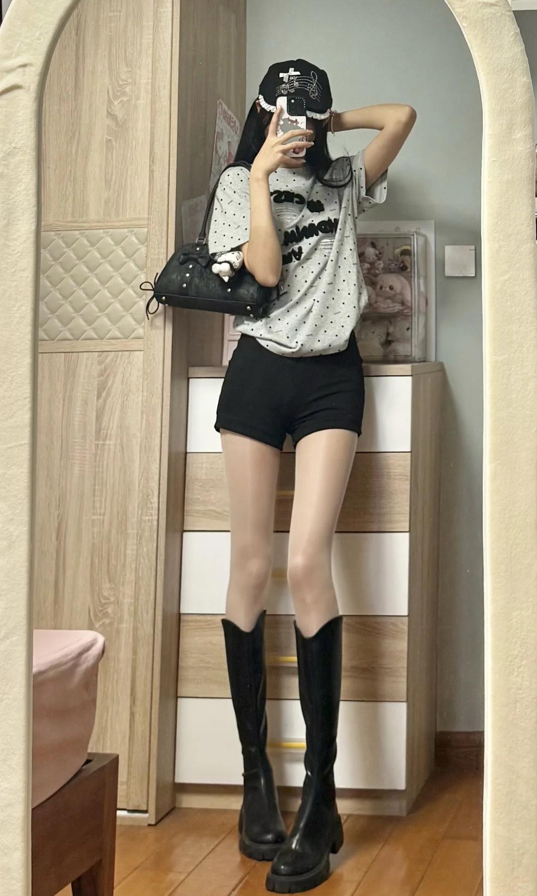 有没有简单又有范的女生穿搭