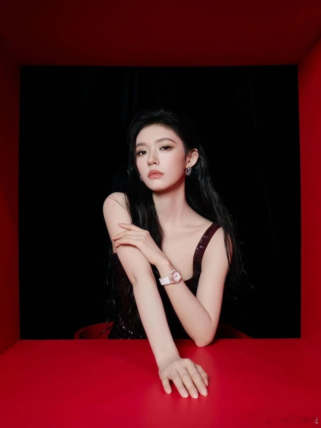 看那个《怎敌她千娇百媚》每集都美到爆，林允真的好漂亮 