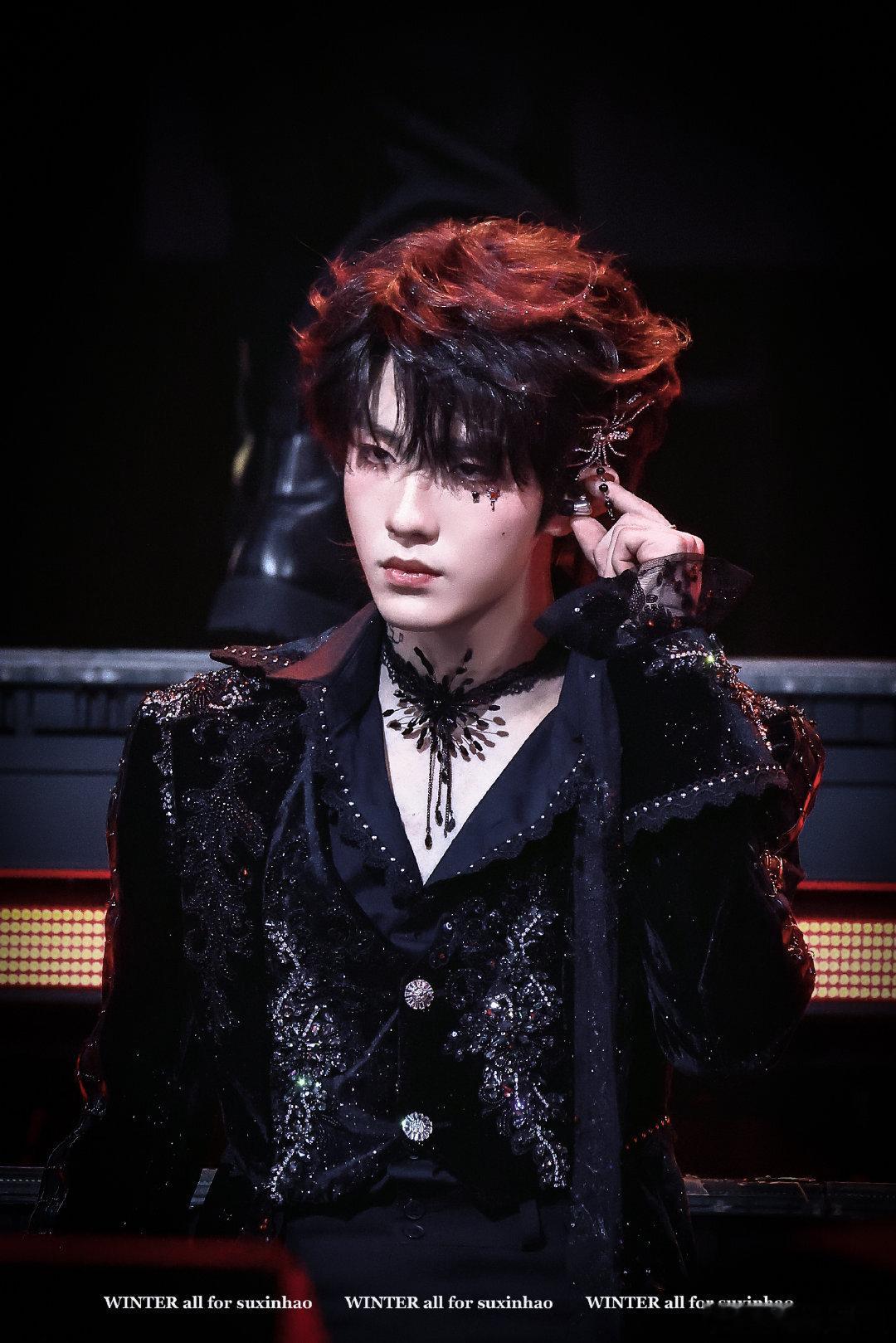 苏新皓对身体的开发程度内娱爱豆身体控制的天花板，说苏新皓没人有异议吧！肢体分离度