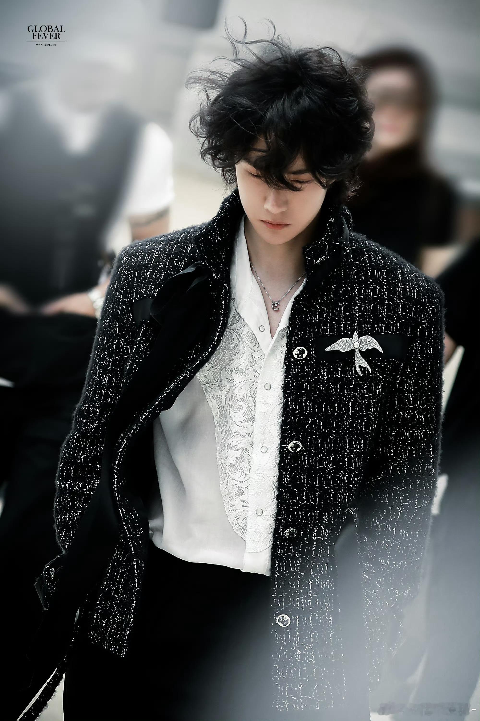 王一博小香风的神[抓狂][抓狂] ​​​