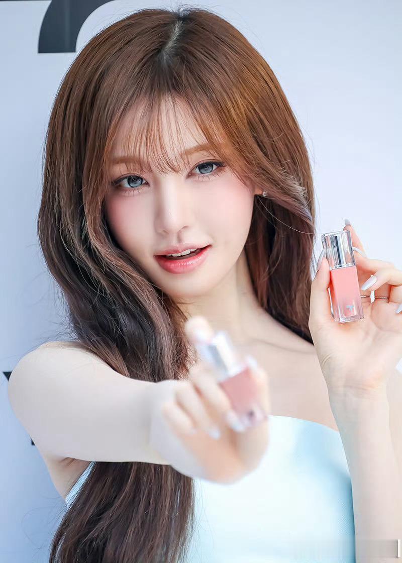 这颜色太衬女神了