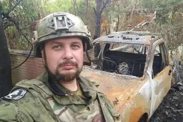 三年前，圣彼得堡咖啡馆的爆炸，夺走了战地记者马克西姆·福明（笔名弗拉德连·塔塔尔