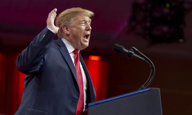 特朗普放话：不许伊朗卖石油赚钱，还扬言伊朗会乖乖妥协

新华社消息，特朗普接受福