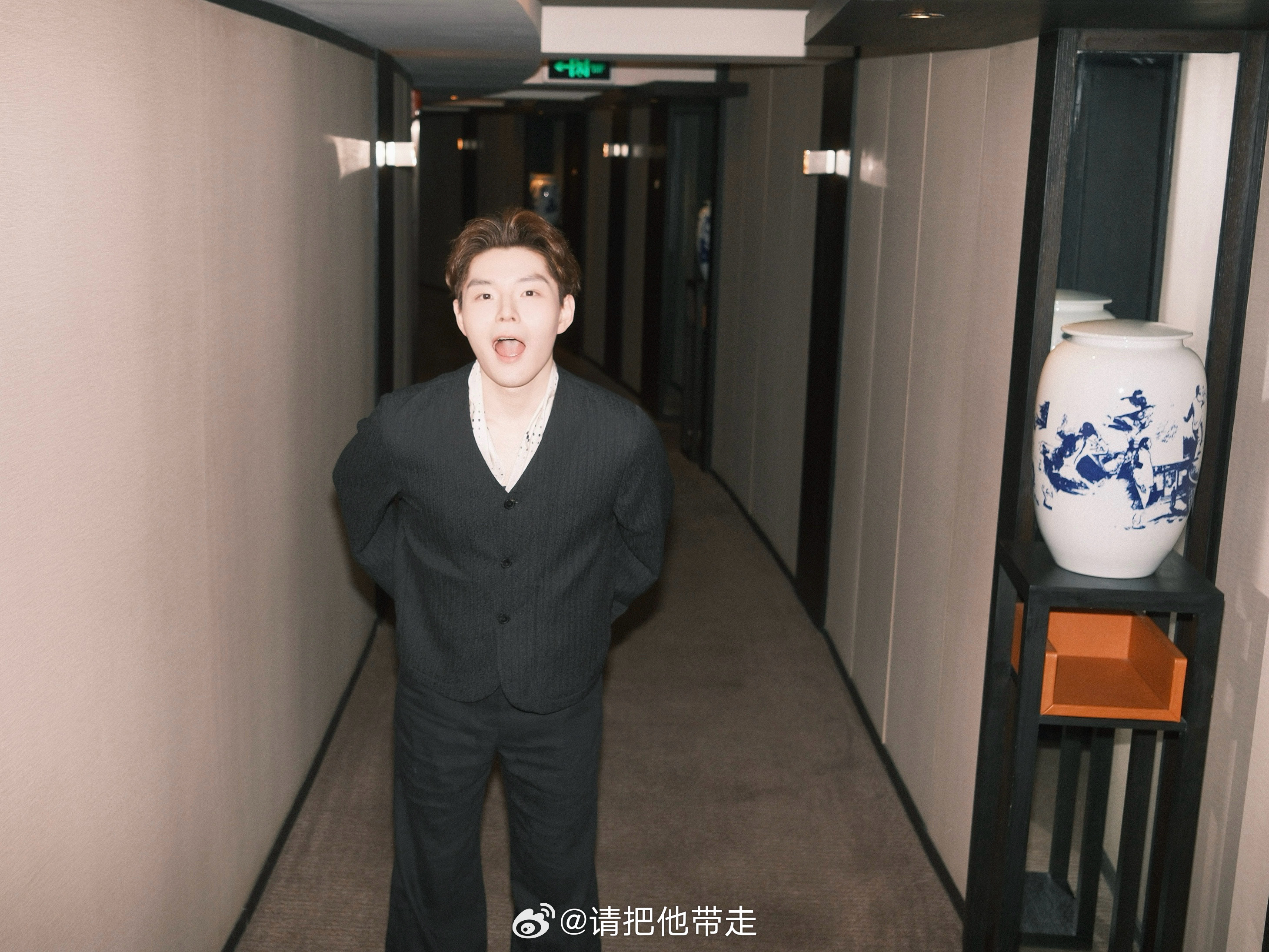 舞法天女大强合体直播舞法天女这个名场面好经典 点进直播差点没认出来，小时候那个圆