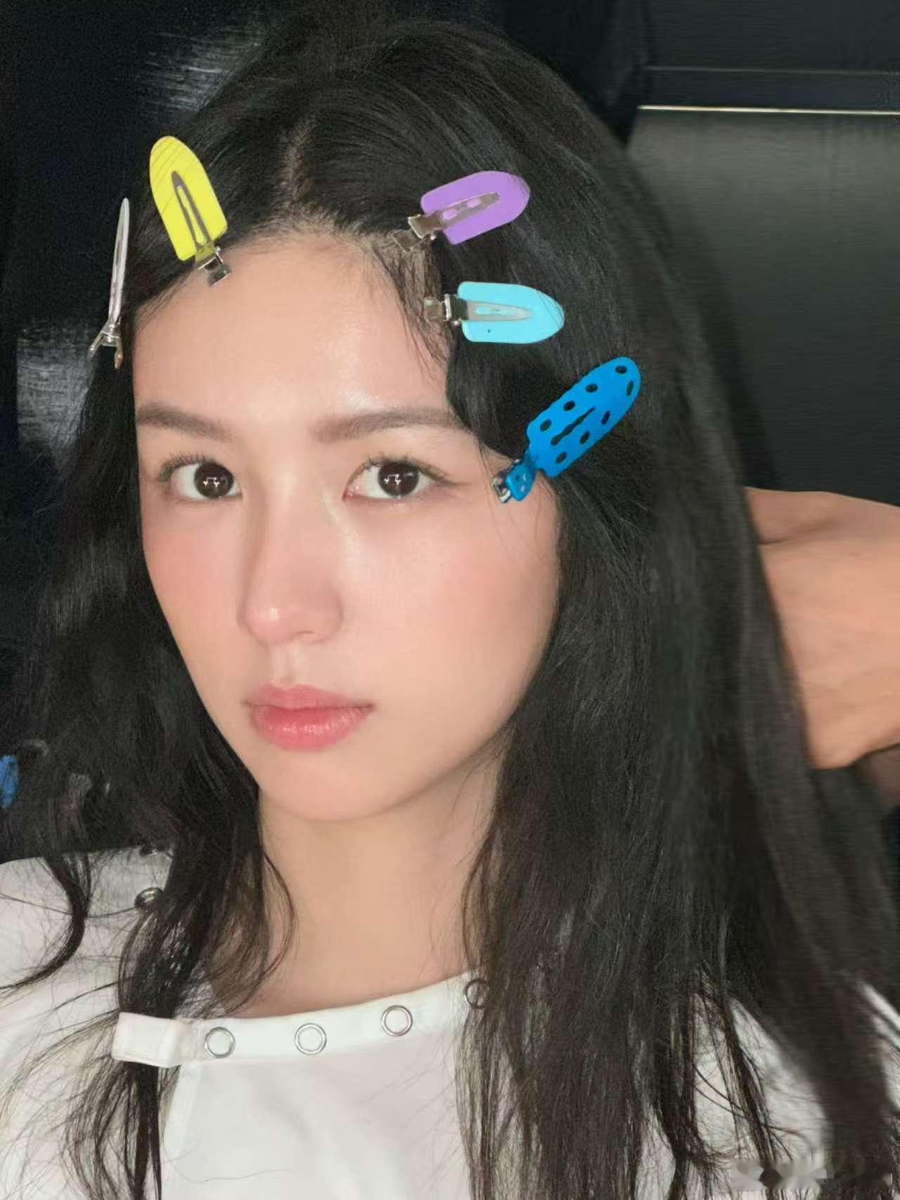 周也彩色夹子周也有彩色的夹子周也有彩色的夹子，好看，[心][心] ​​​