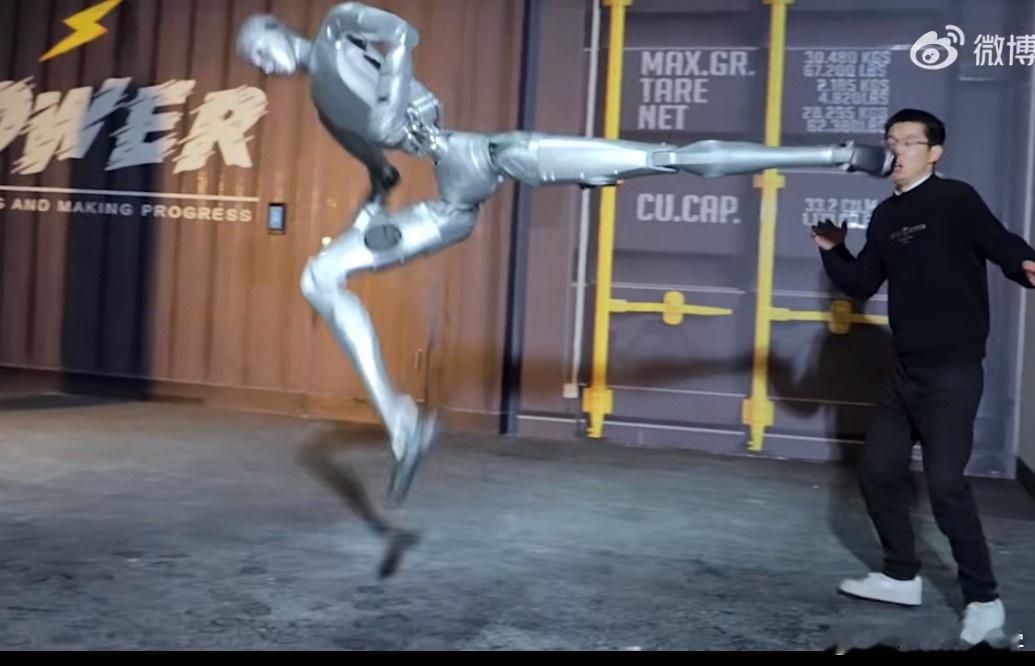 宇树发布人形机器人H2训练视频现在宇树的机器人已经发展成这样了吗？看来电影中的功