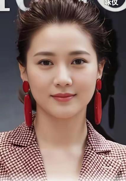 袁咏仪，最好看的两张照片 