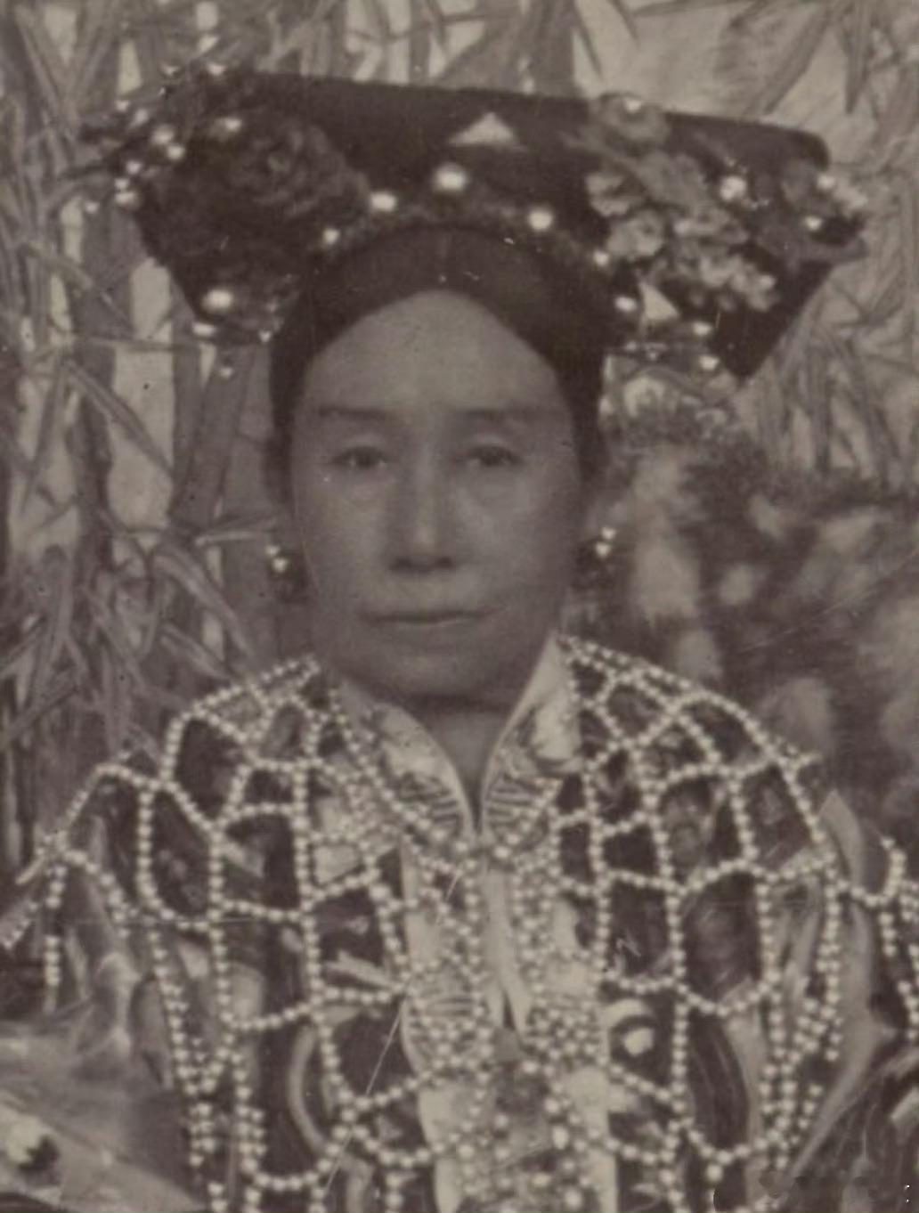 唐探1900清宫镜头好真实  唐探1900清宫戏，陈思诚拍得太好了，跟历史片似的