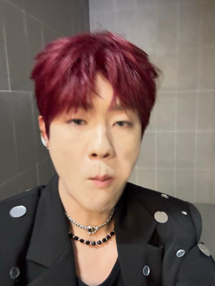 #陈少熙红发改良版##陈少熙钟爱厕所版红发#陈少熙的改良版红发充满个性，厕所版红