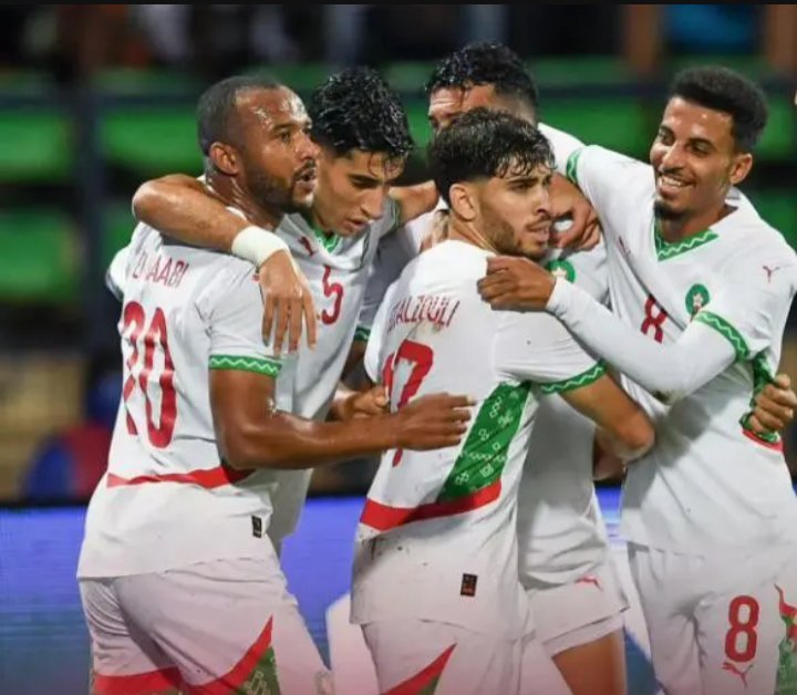 11月16日凌晨，在非洲杯预选赛的赛场上，加蓬队在主场面对摩洛哥队。奥巴梅扬领衔