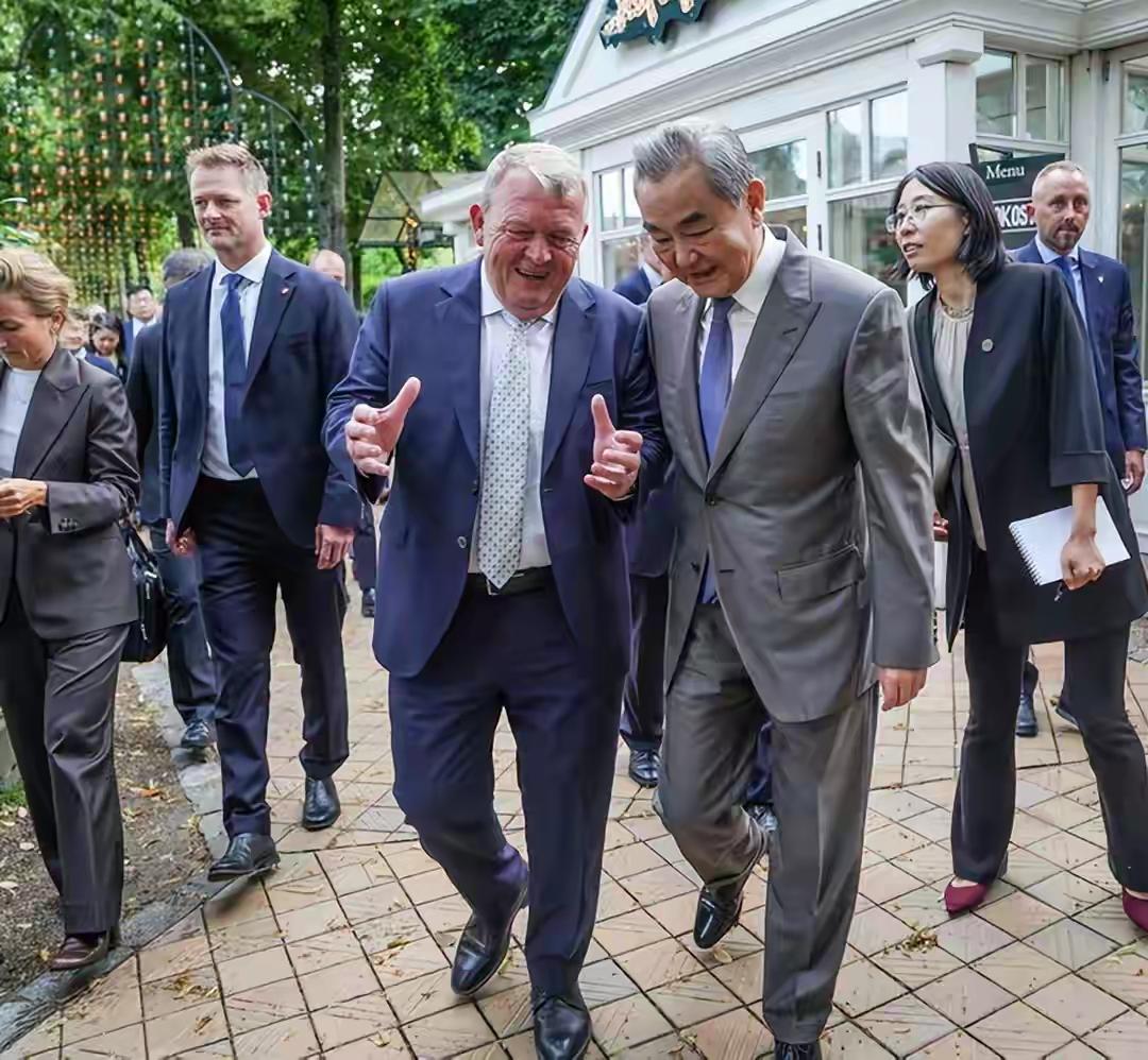 会前对华放狠话，见面笑开颜！丹麦外长会见王毅外长前后反差太大
 
当地7月2日，