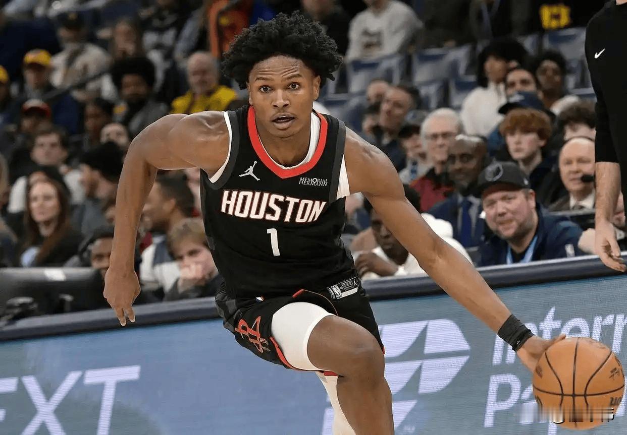 防守真的强！杜兰特谈阿门的防守：

“很夸张。”

“阿门今天主防基扬特乔治。”