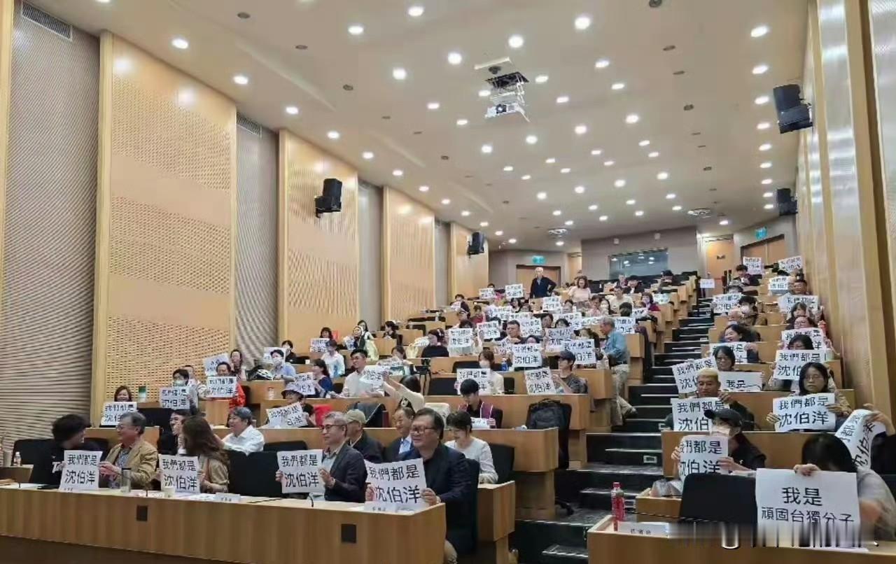 擦！
记下来！
早晚给他一锅端了……奶奶滴！