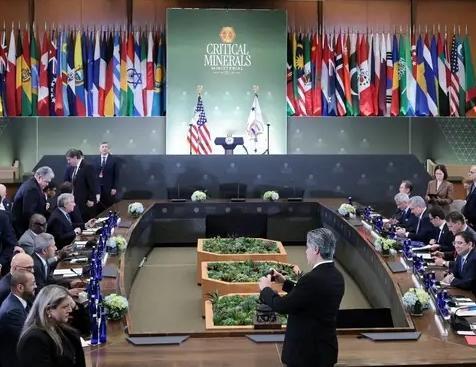 美国可以视美洲为后院，却在中国周边恣意妄为 ，这就是强权吗？美菲拟联手打造制造业