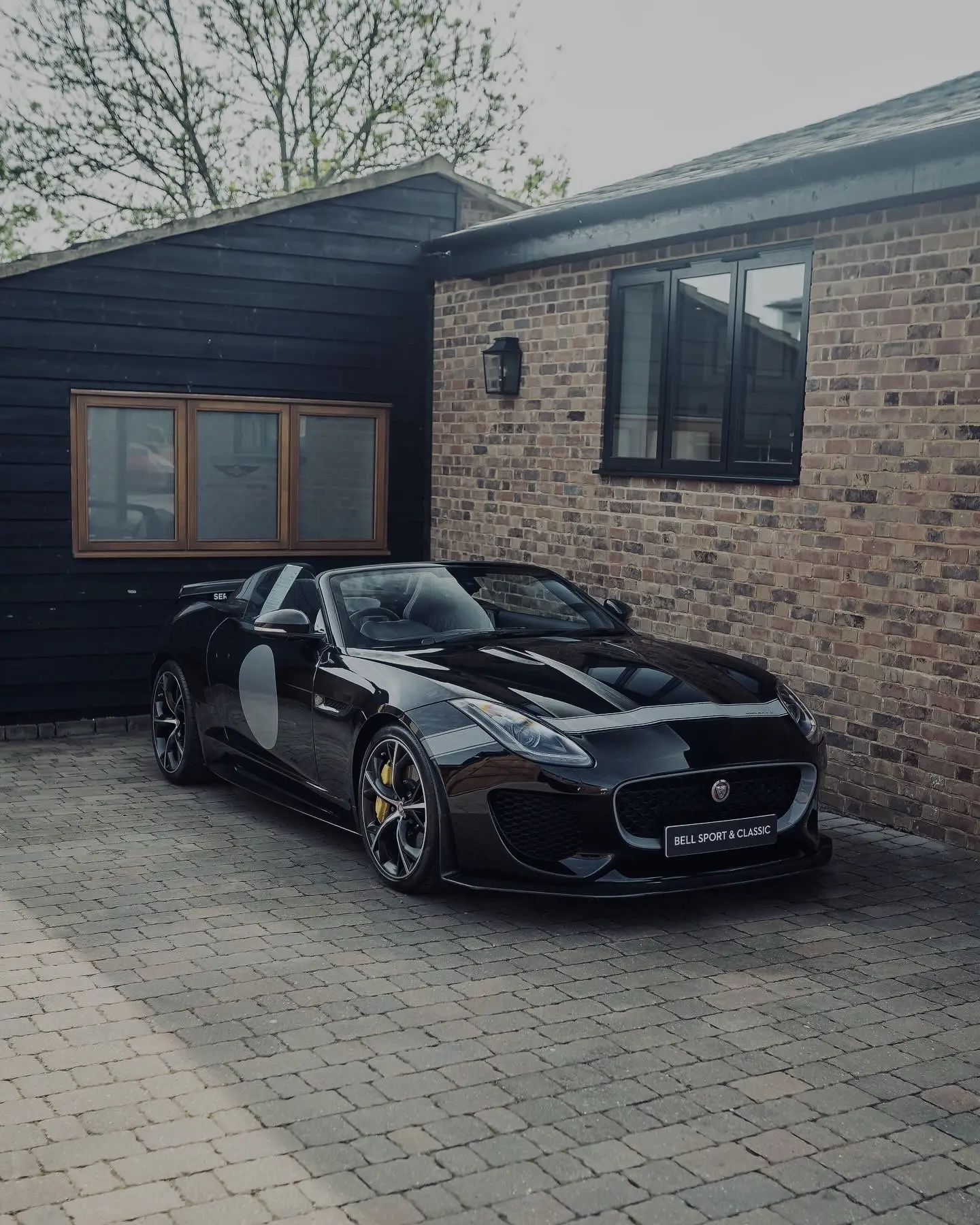 这车有点帅！也有点狠！