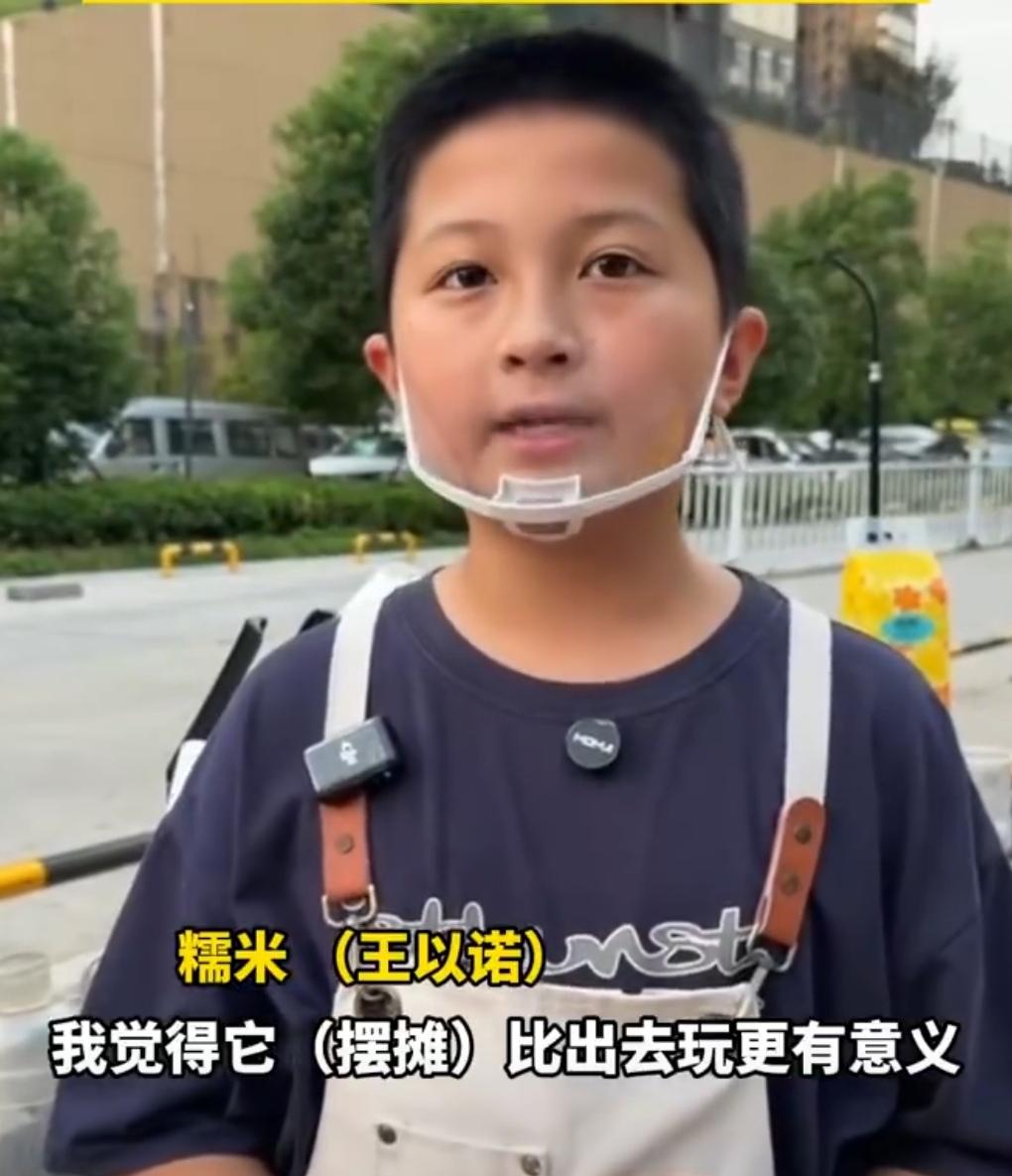 暑假到底该怎么过？是出门旅游放松，还是在家悠闲度日？长沙一位11岁男孩，给出了和