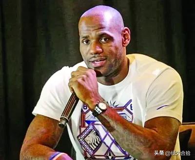 詹姆斯为什么开始理光头了？

主要原因：年龄增长导致的脱发问题

詹姆斯从20多