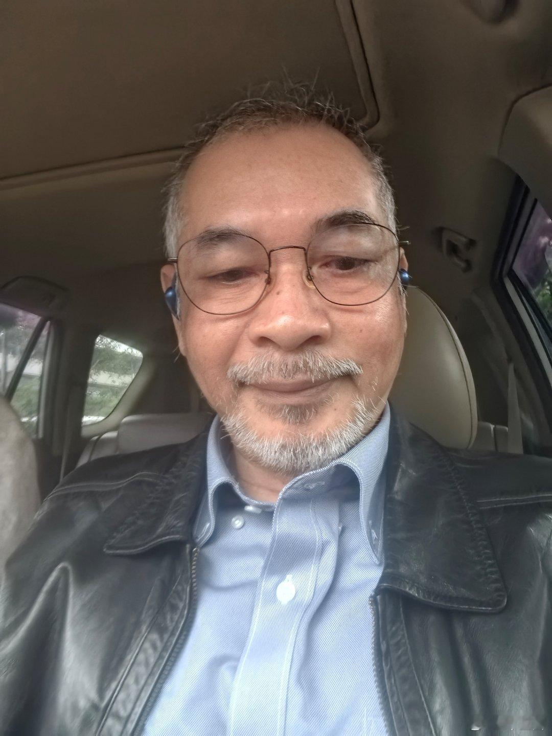 上工，改善貓咪伙食。 