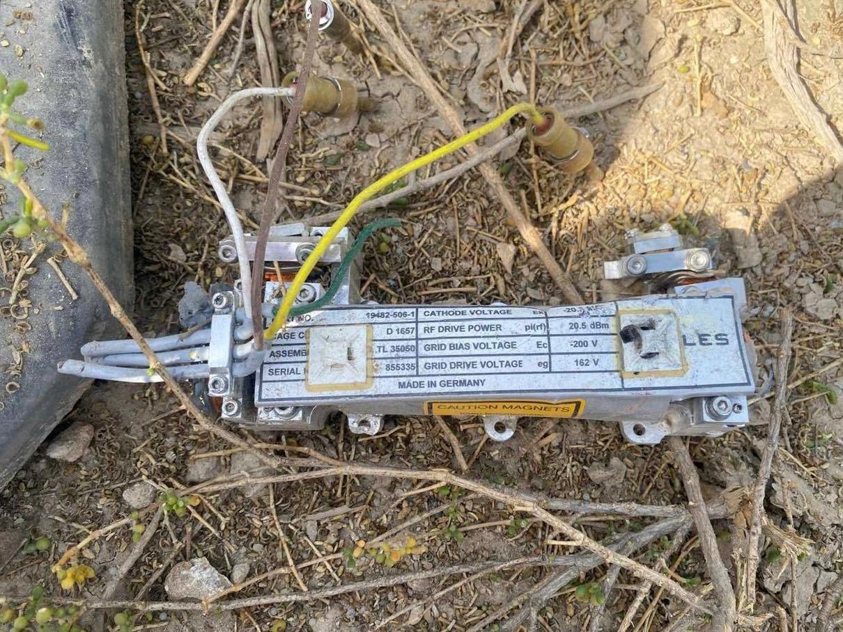 伊朗的导弹雨正在路上阿联酋国防部宣布，成功拦截伊朗发射的第二波弹道导弹；导弹碎片