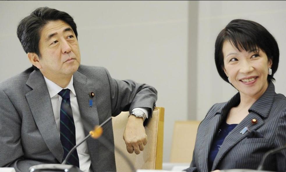 日媒爆料，高市想派军舰打伊朗，安倍旧部闯入办公室破口大骂。

今年 3 月中旬，