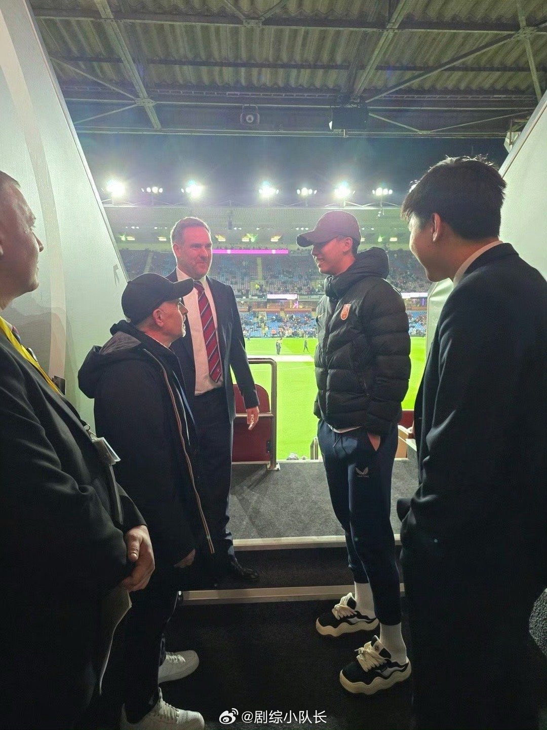 怎么内娱之外还有养成剧本 张家鸣这波真的把养成系玩明白了！18岁签英超青训，从U