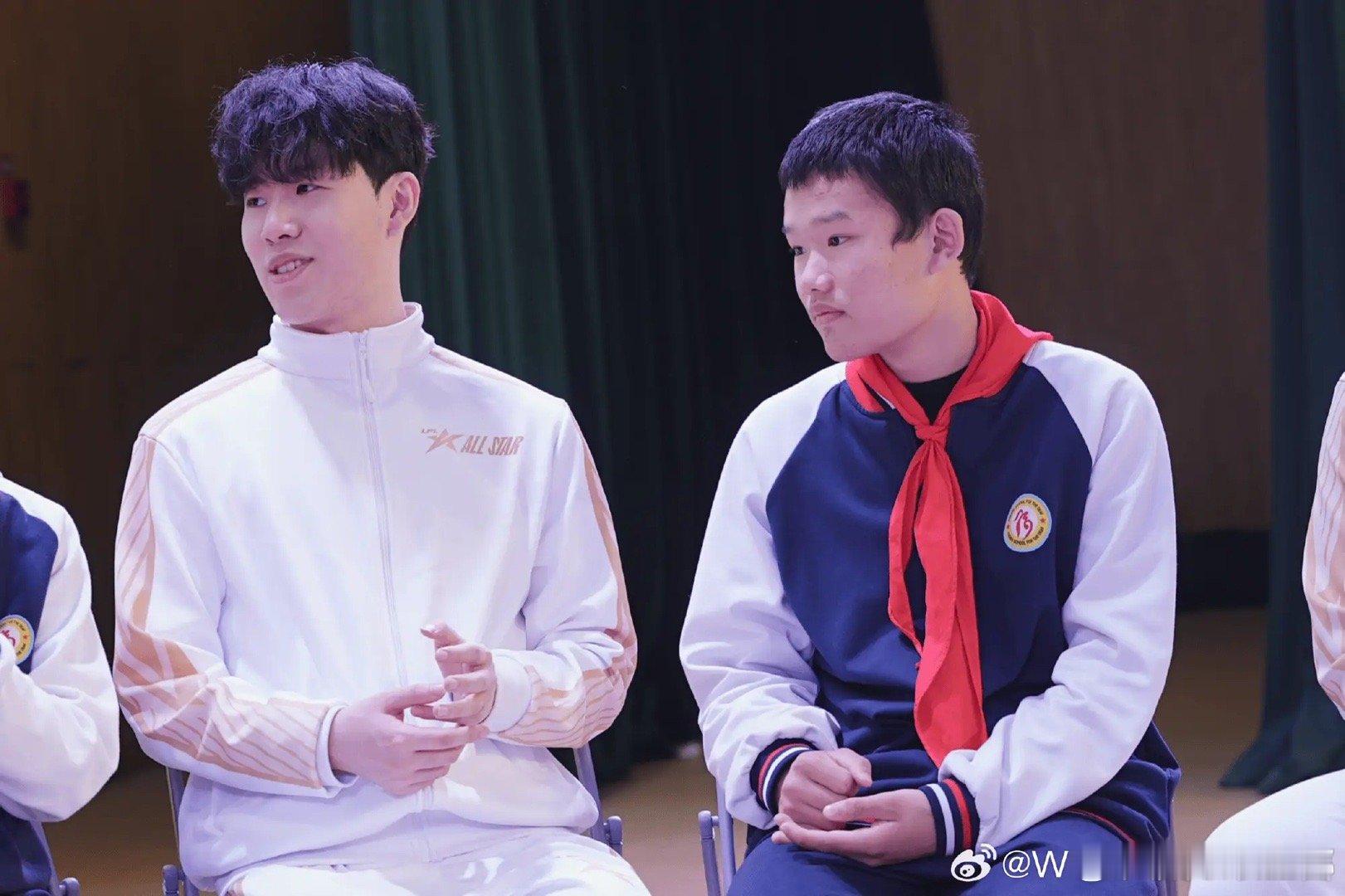 热爱无障，2023LPL全明星公益日，聋哑学校公益行，和大家一起热心公益2025