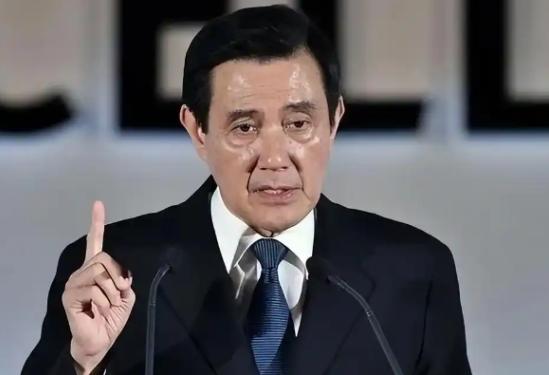 马英九一句话点醒所有人！武统没人愿接受统一却等不起,三角围台格局钉死后两千三百万