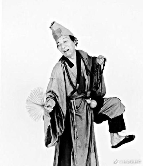 送别济公爷爷“我和尚也该走。”剧中的一句轻语，恰似此刻告别！蒲扇收，袈裟静，此去