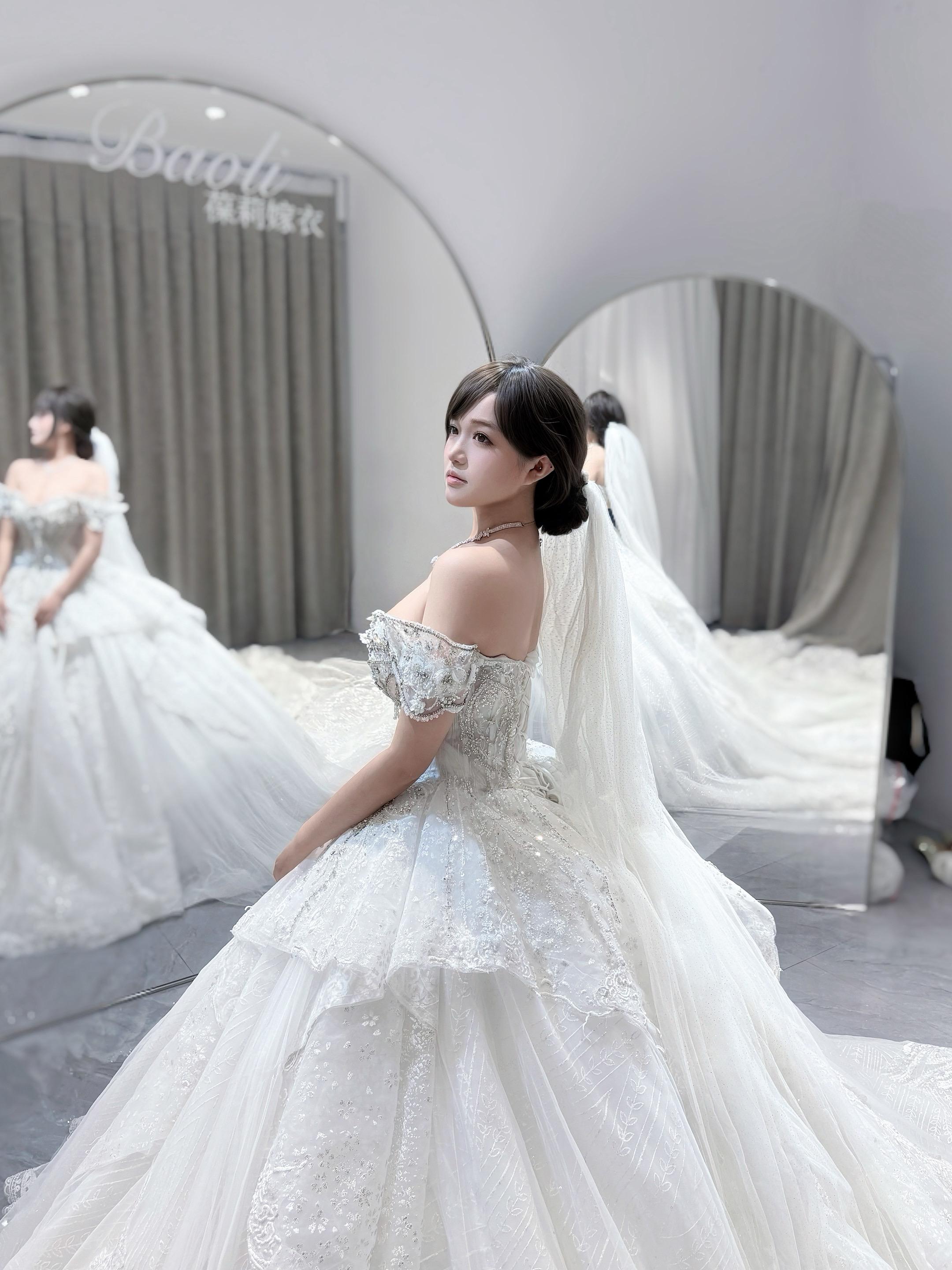 希望下次哭是因为太幸福。