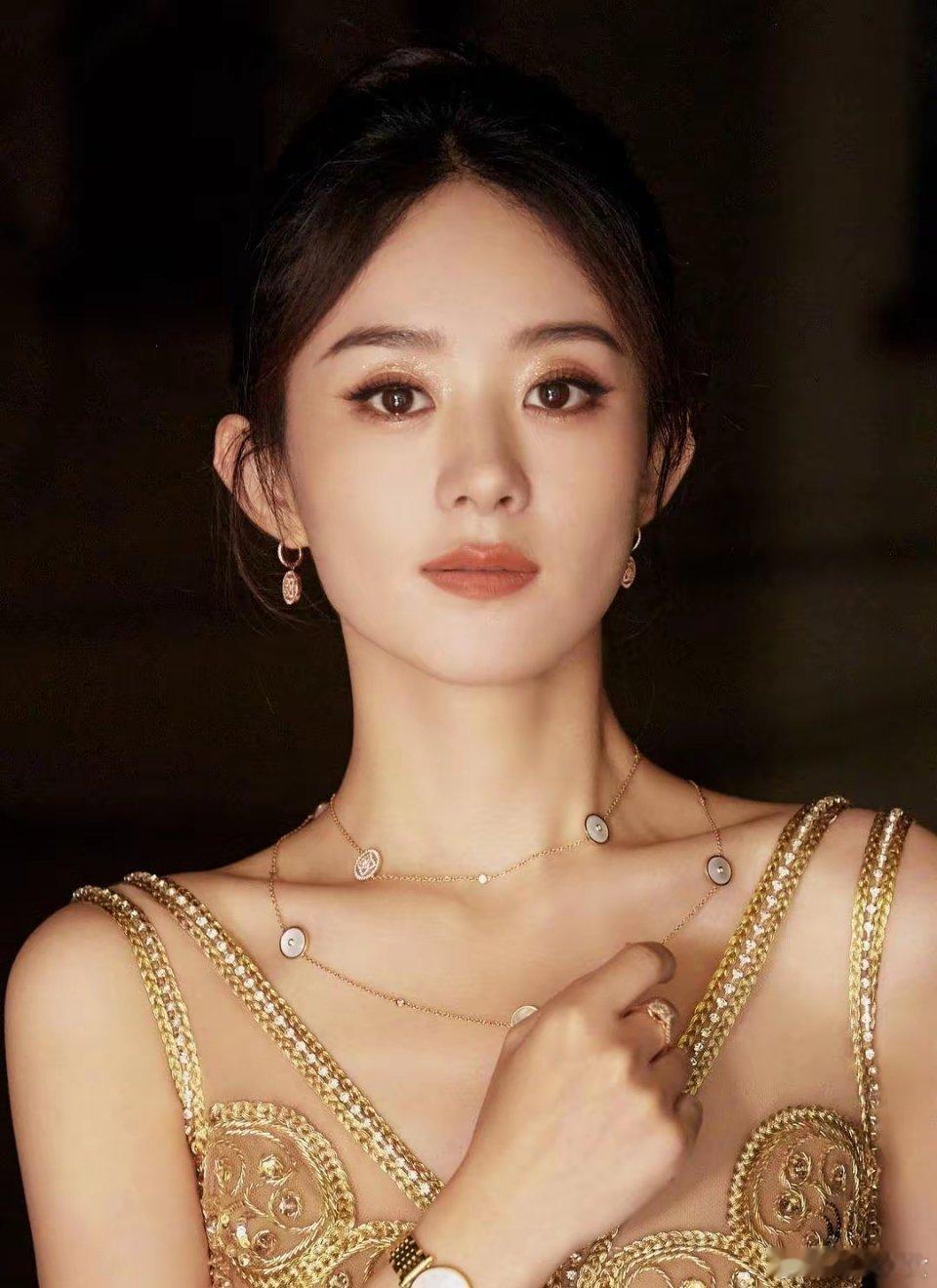#于正问赵丽颖成毅合作谁是一番#居然公开问起了如果成毅和赵丽颖合作，谁应该是一番