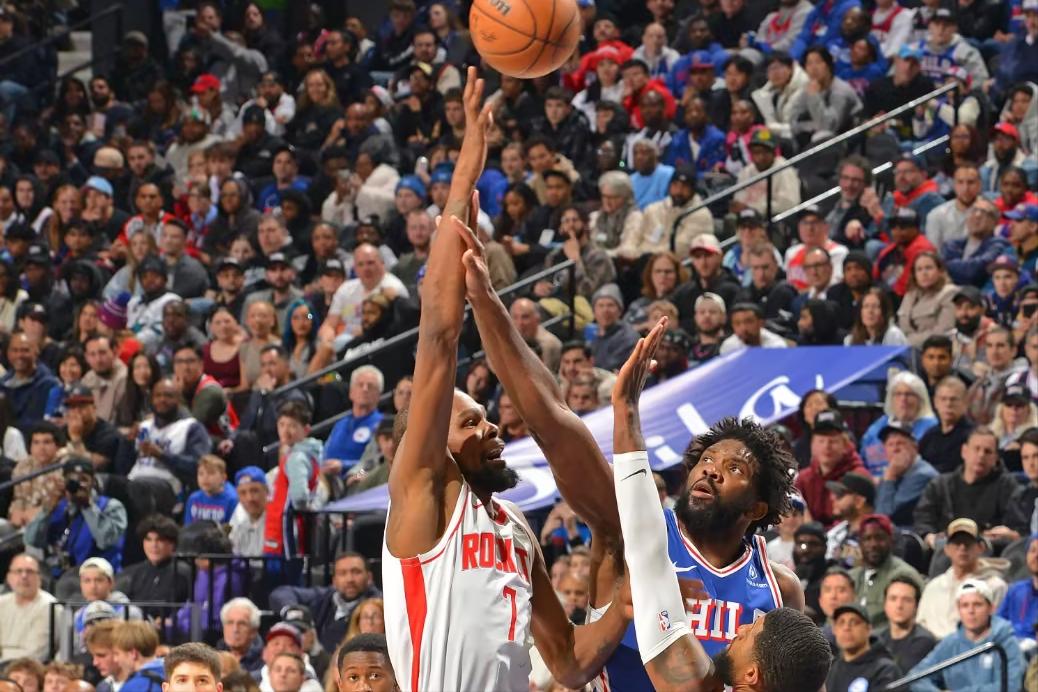 火箭主场迎战76人，复仇之战一触即发！

北京时间4月10日早8点，休斯顿火箭将