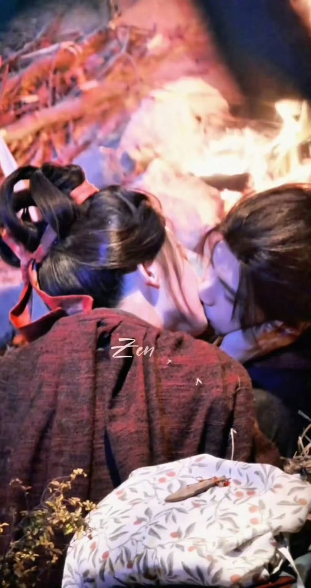 张凌赫林允的吻戏张凌赫林允归鸾的吻戏 张凌赫林允的吻戏 