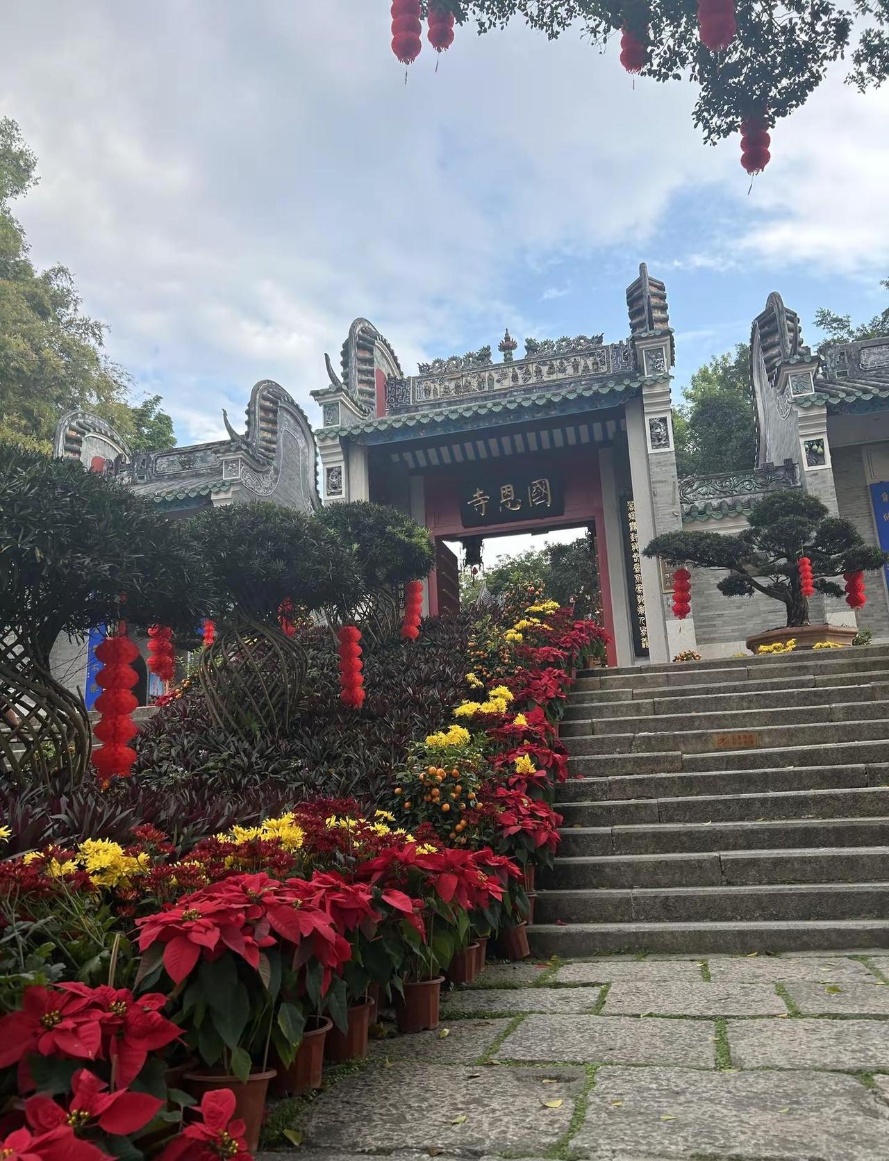 不为荣华富贵，只求家人安康，岁月静好。