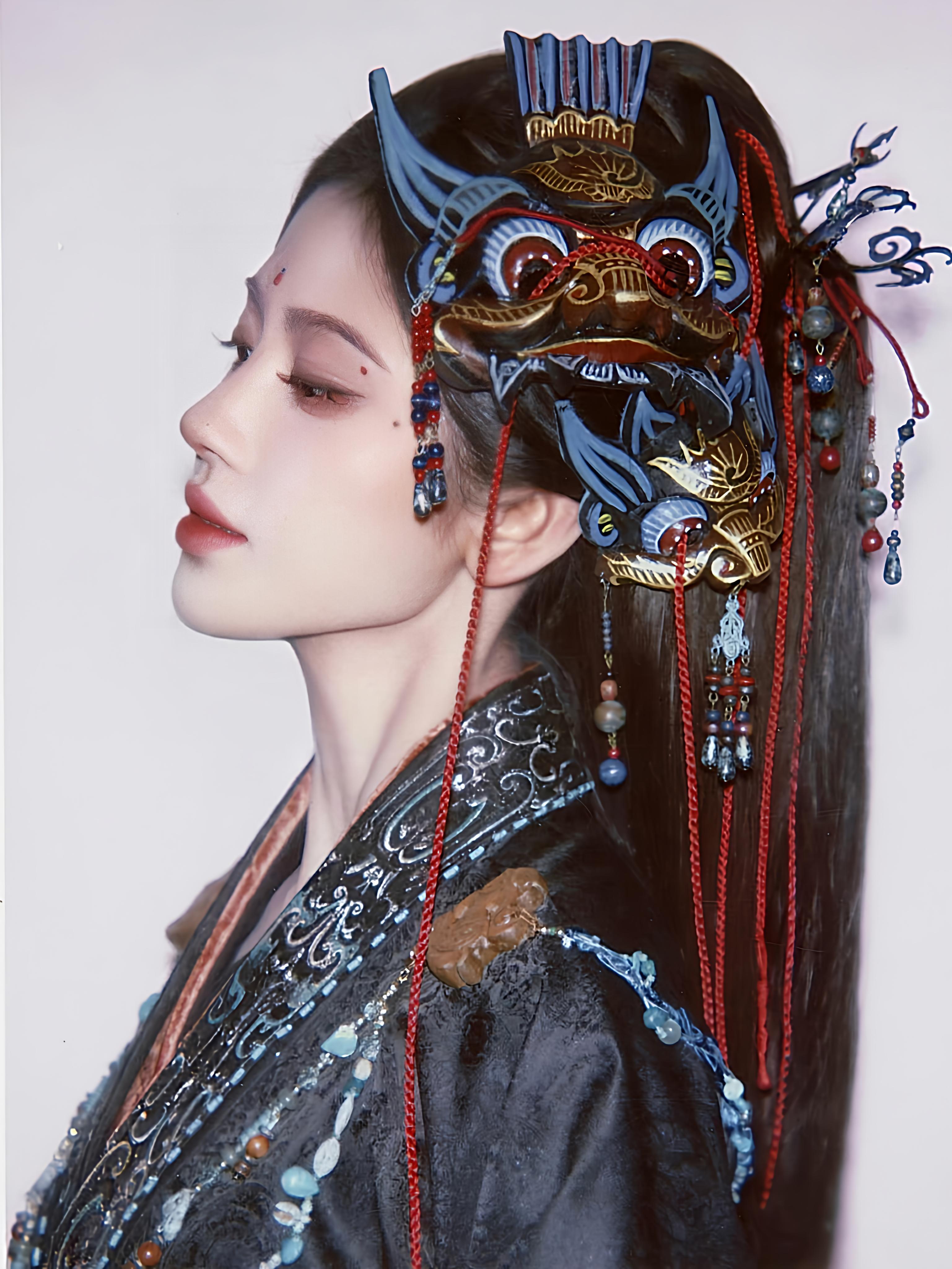 jjy鞠婧祎 jjy鞠婧祎苏绿夏 遇见你的时候，月光温柔，晚风清凉，空气中流淌着