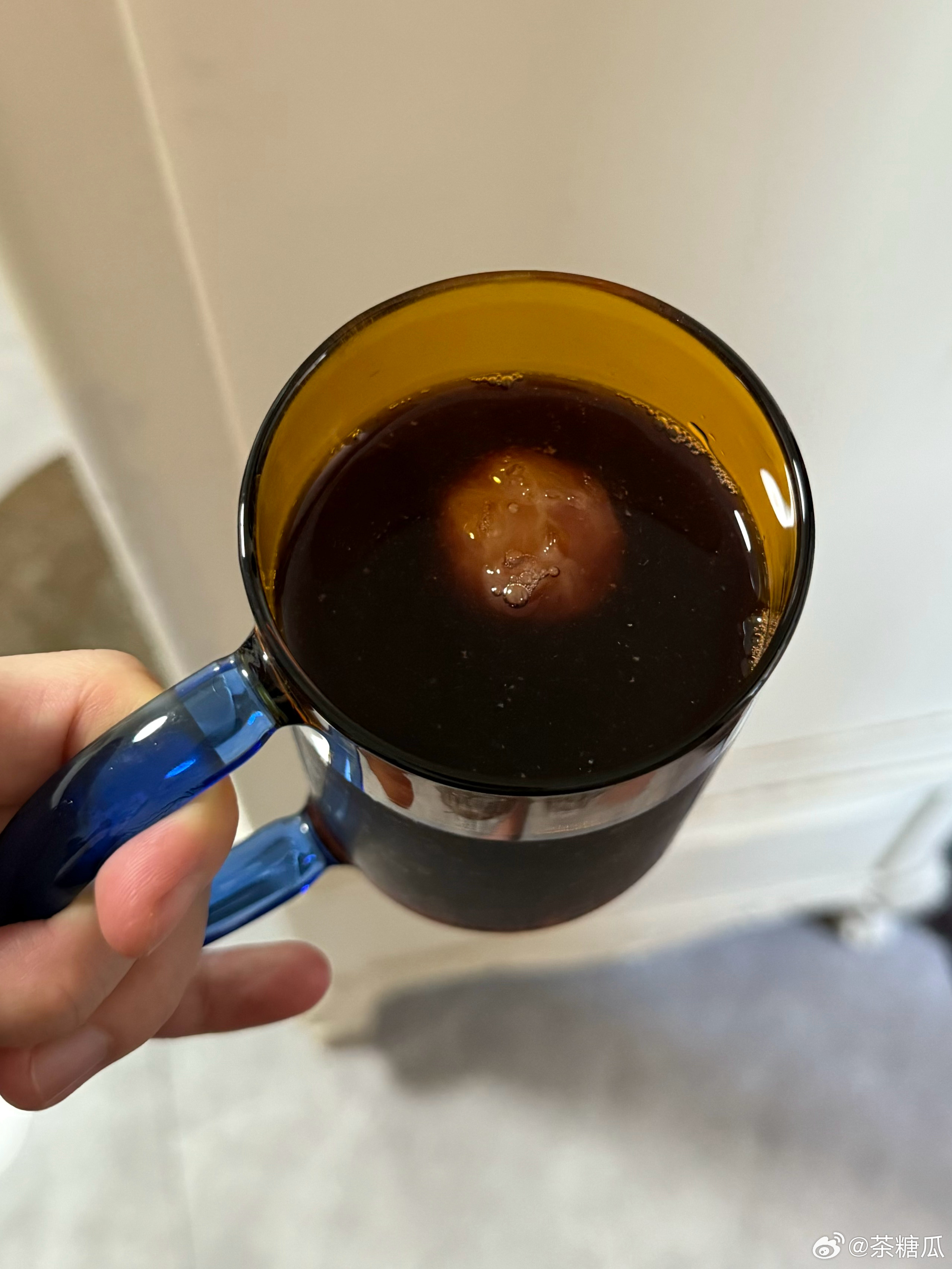 叮咚买的这个每日柠檬不错里面只有三种柠檬汁，没有乱七八糟的添加剂和代糖非常清香，