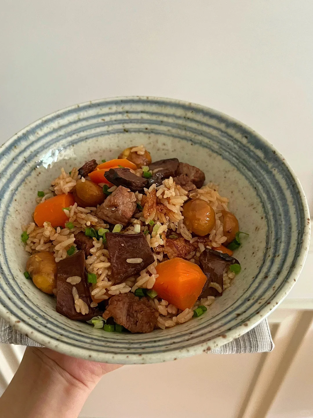 吃一碗秋天的板栗焖饭！！