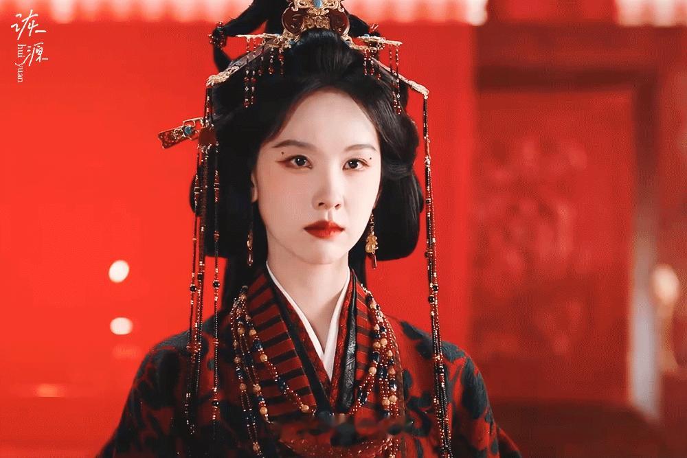 陈都灵 《翘楚》楚朝 / 动图▷EP20-03 黑衣（黑红）-朝堂 质问舞弊案为