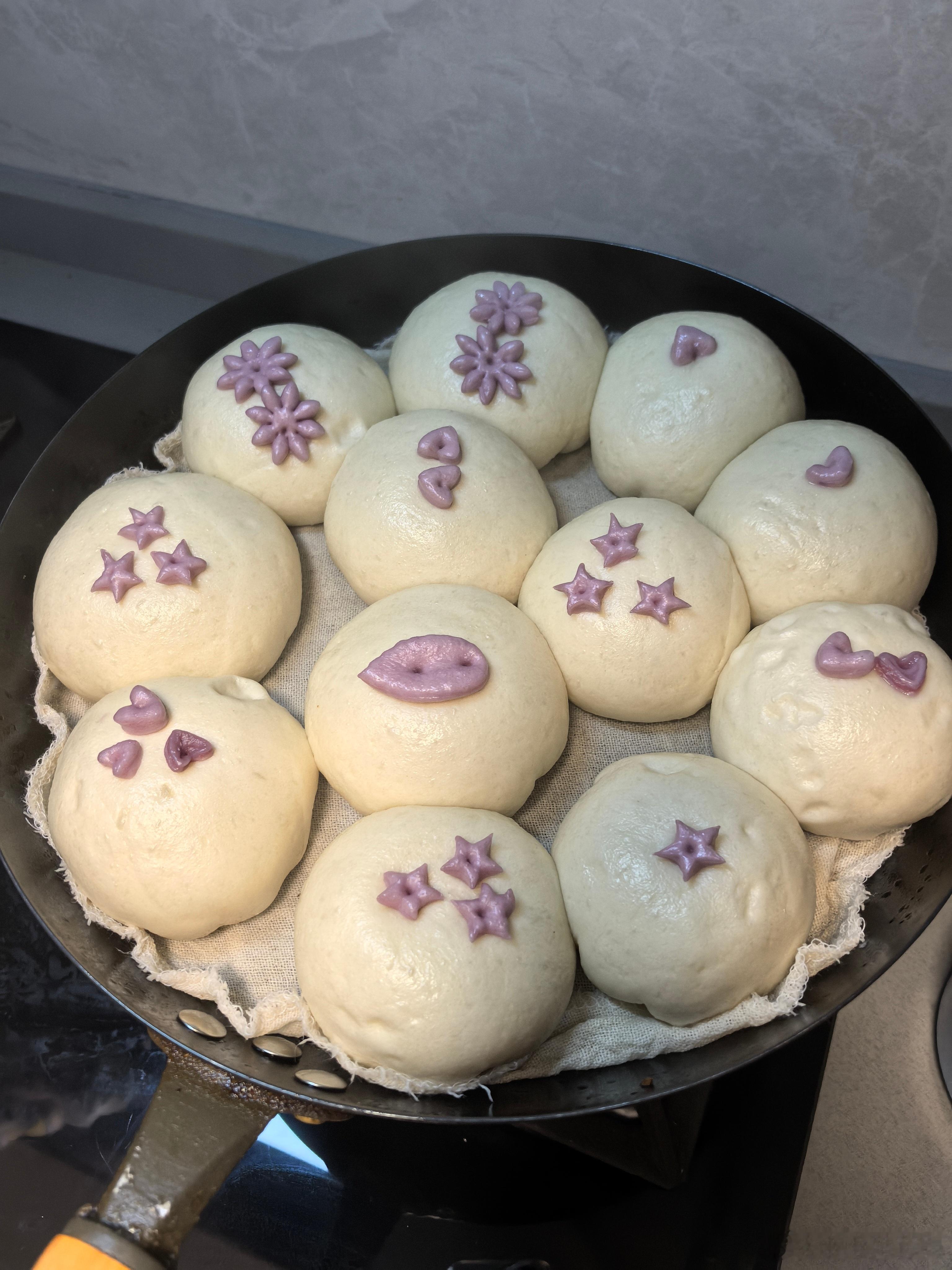 秀记这手艺～羡慕得不行大晚上把一窝包子给蒸好了米妈日常分享