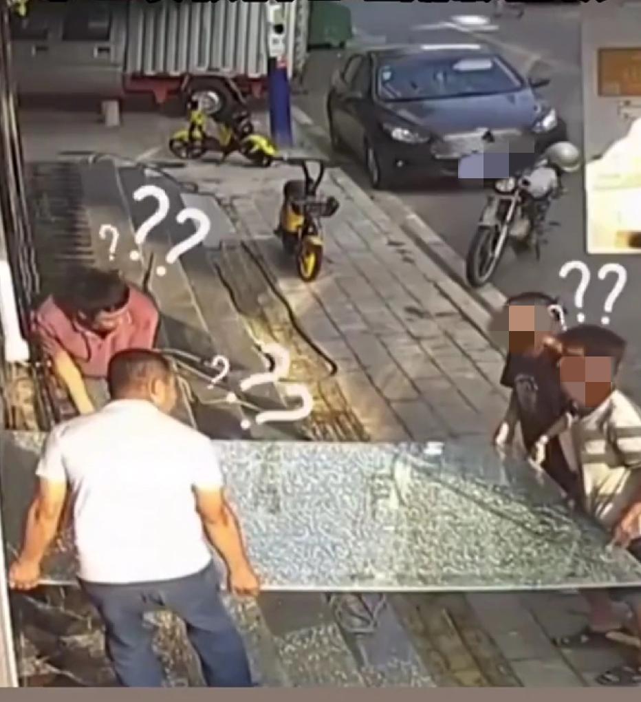 钢化玻璃的“命门”竟在四角！难怪一撞就碎，90%家庭都忽略了
 
家里的钢化玻璃