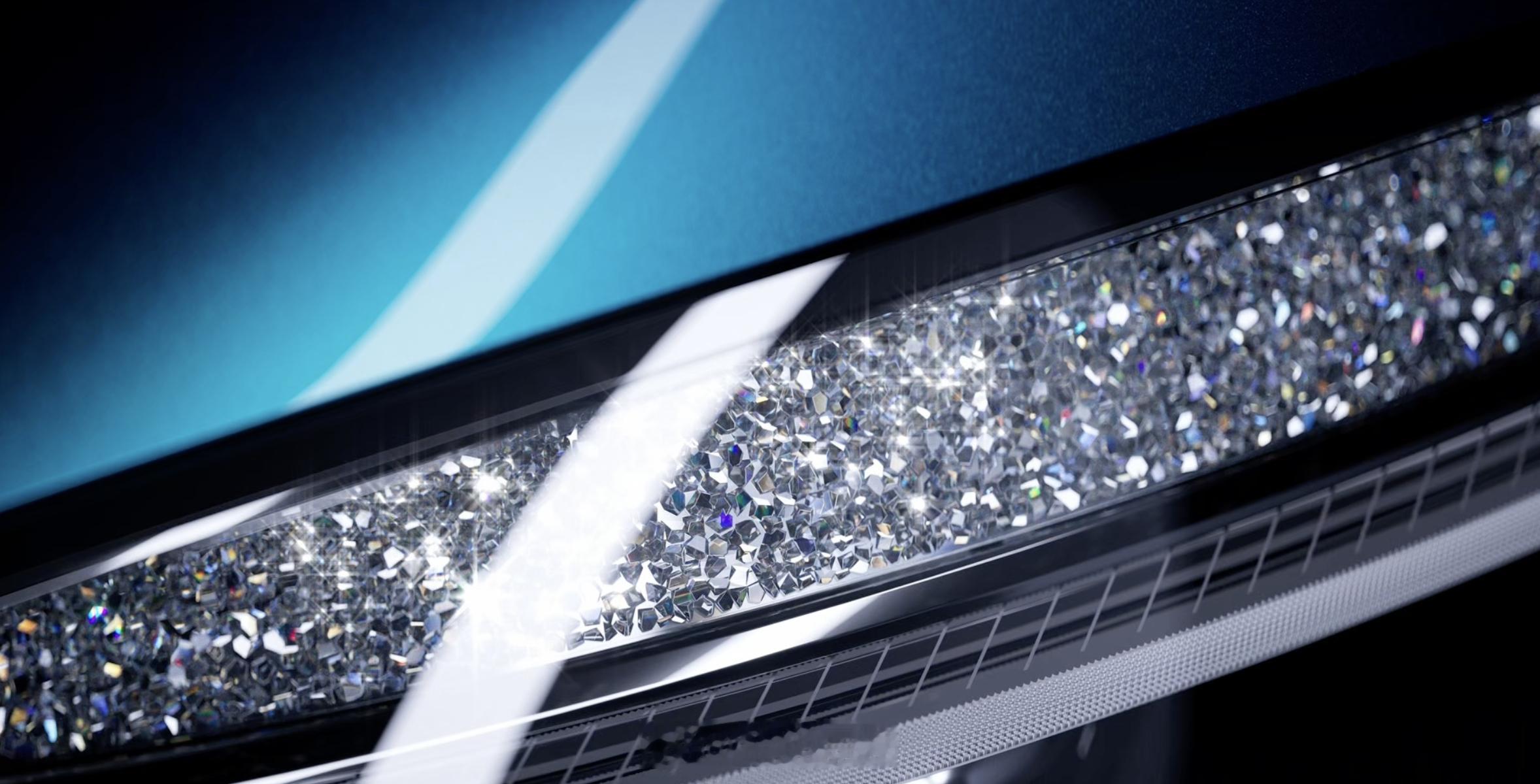 余承东首曝问界M6实车25-30万级终于等来真标杆，满配科技太戳心，高线束激光雷