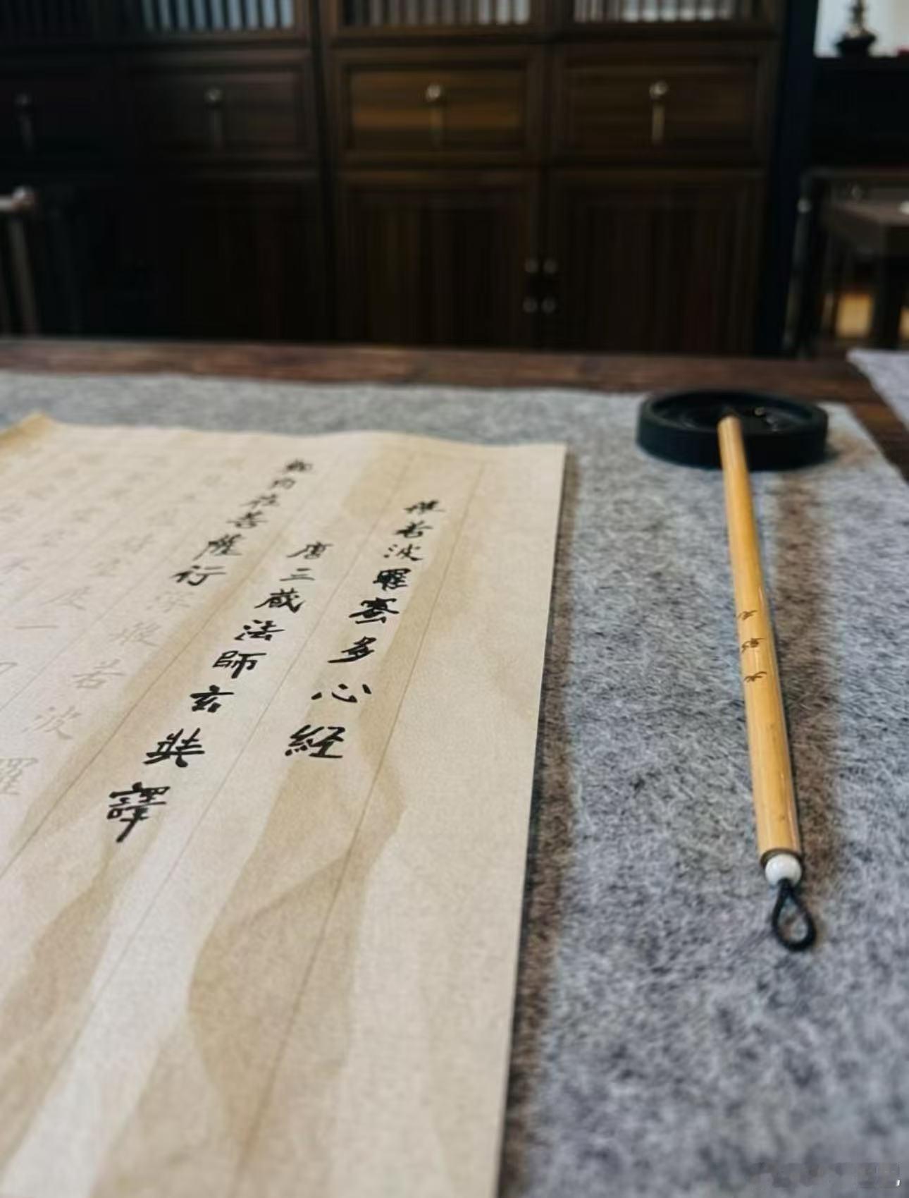 喜金水的缘主记住四个字：人静则安。火运最大的扰动已经结束了，但你仍然需要保持沉静