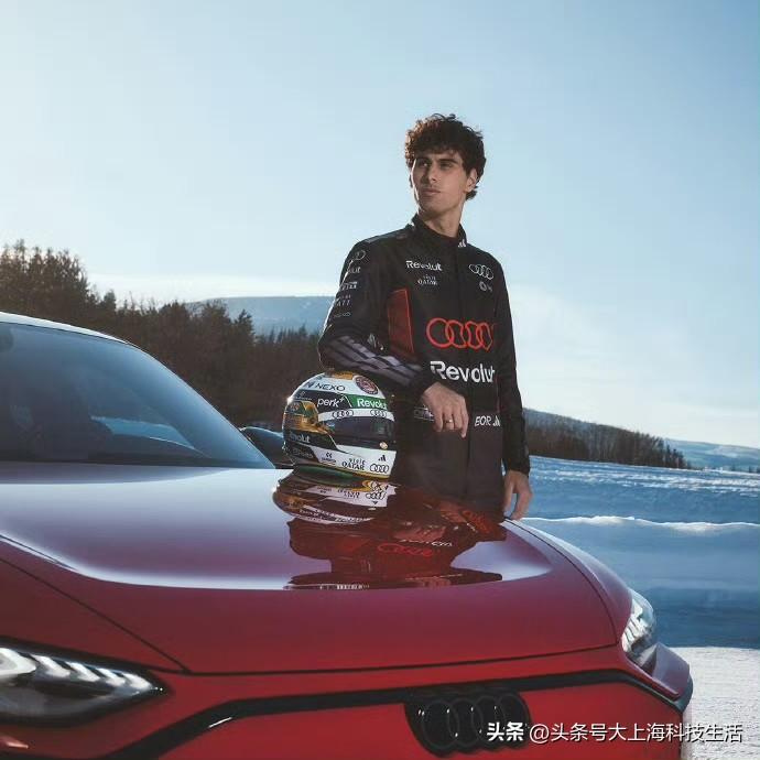 2022 年奥迪就宣布将加入 F1，这两年逐步收购重组了 Sauber 车队，今