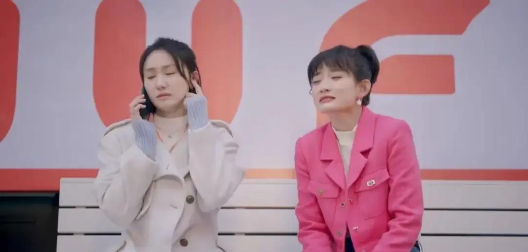 边界感为0，全网骂疯
 
肖格格进门不敲门，砸掉闺蜜面试，观众血压飙。收视却一路