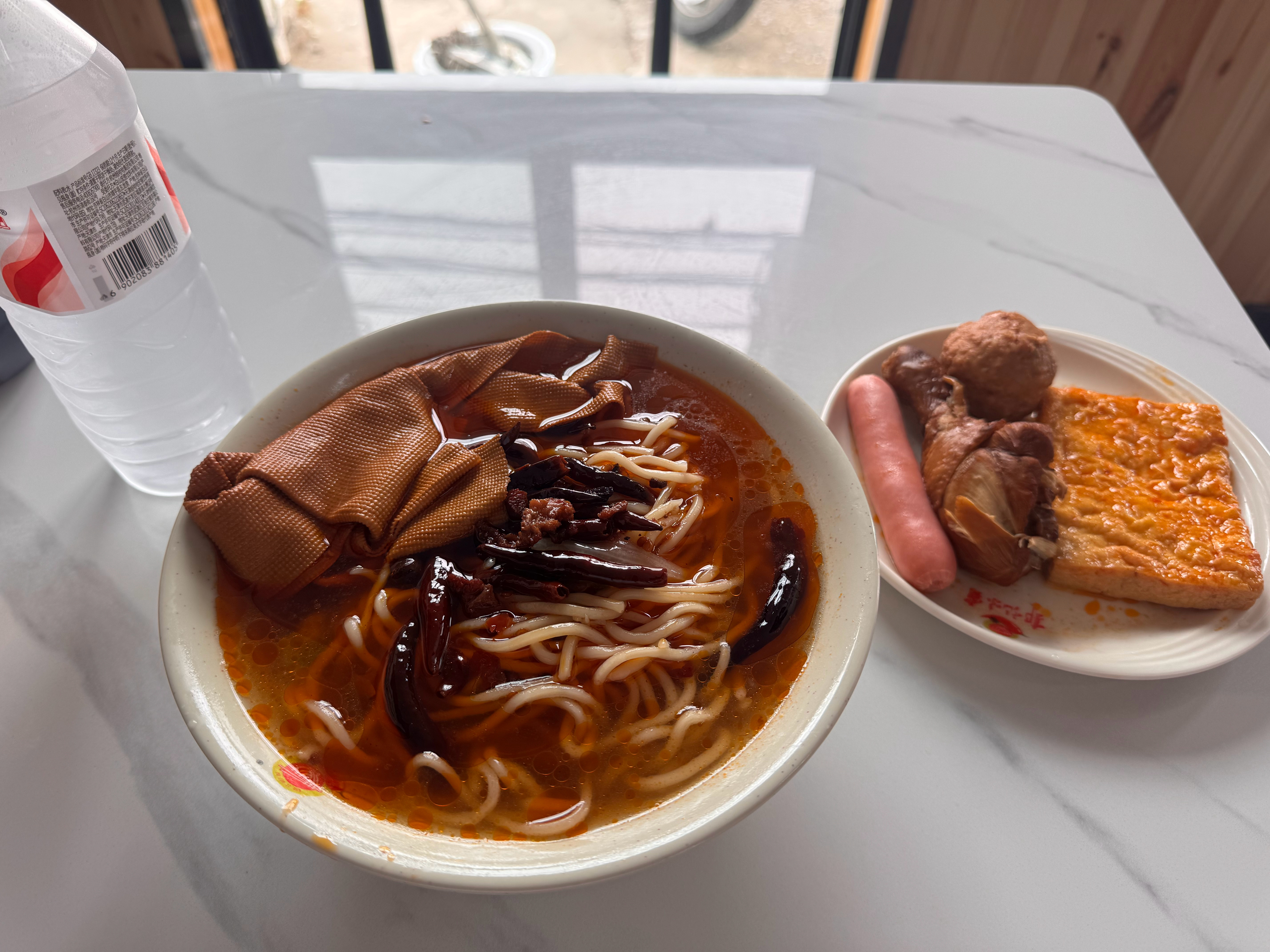 最近也准备控制饮食，这算干净碳水优质蛋白吗？还有好几片小生菜，应该不会胖吧？